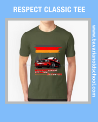 T-shirt featuring a BMW E30 design with the text 'Respektieren Sie Ihren Ältesten,' celebrating classic automotive heritage. Bavarin old school